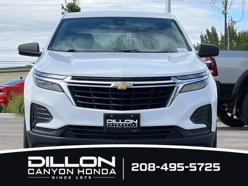 Used 2022 Chevrolet Equinox LS w/ LS Convenience Package AWD/4WD image 9