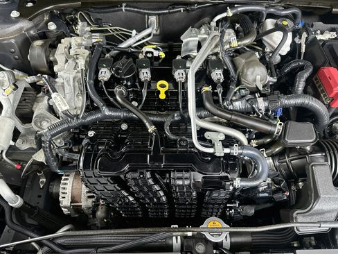 Used 2024 Nissan Altima 2.5 SV w/ SV Premium Package FWD image 33