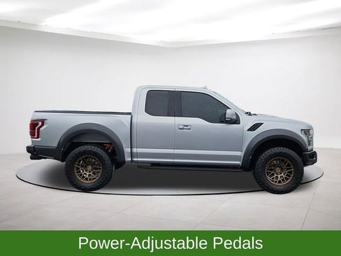 Used 2019 Ford F150 Raptor w/ Equipment Group 802A Luxury AWD/4WD image 8