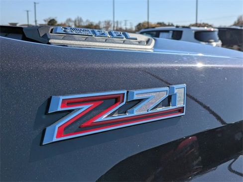 Used 2024 Chevrolet Silverado 2500 LT w/ All Star Edition image 40