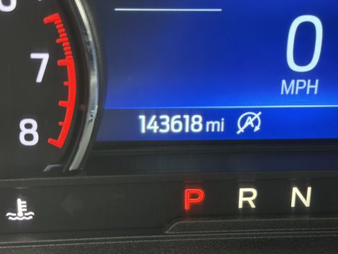 Used 2020 Ford Explorer XLT w/ Equipment Group 202A image 22