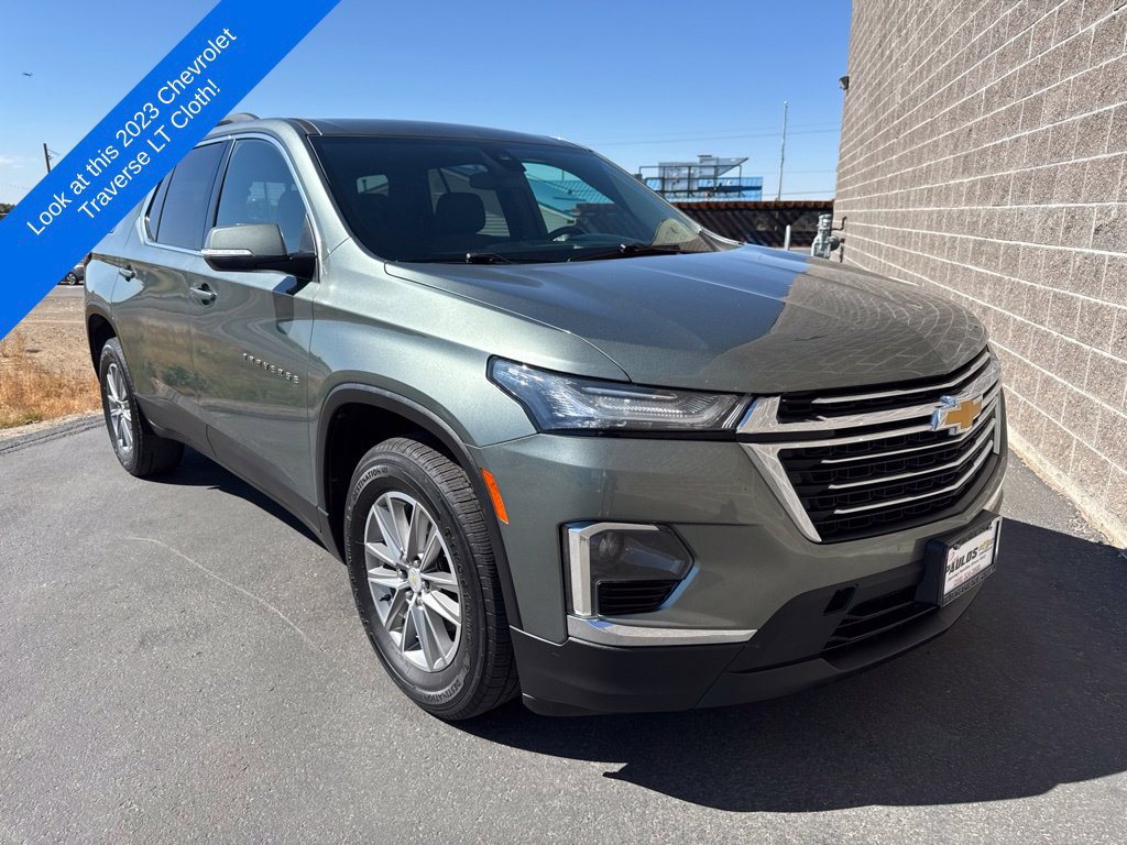 Used 2023 Chevrolet Traverse LT AWD/4WD image 3
