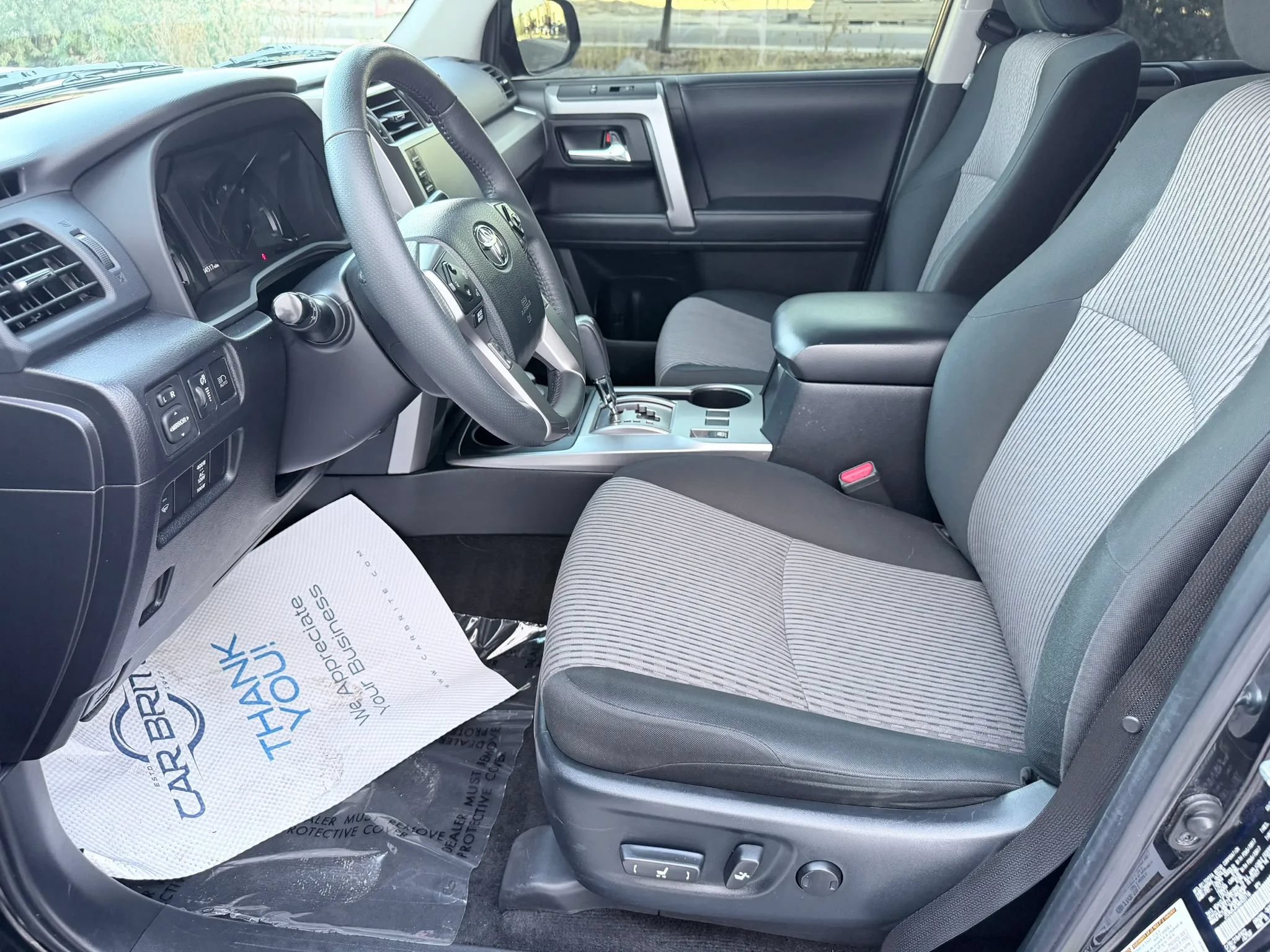 Used 2021 Toyota 4Runner SR5 AWD/4WD image 29