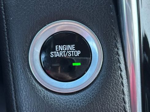 Used 2017 Cadillac Escalade Premium Luxury image 57