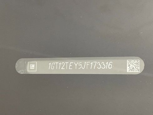 Used 2018 GMC Sierra 2500 SLT w/ Duramax Plus Package image 28