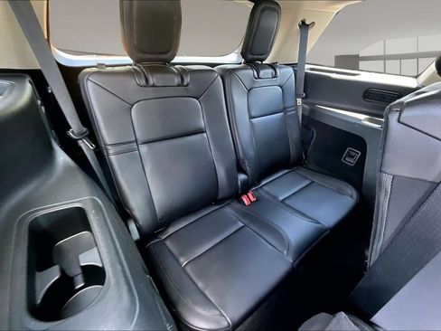 Used 2023 Lincoln Aviator 2WD image 26