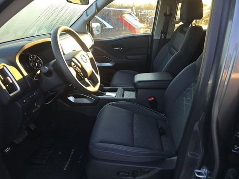 Certified 2025 Nissan Frontier SV w/ SV Convenience Package image 3