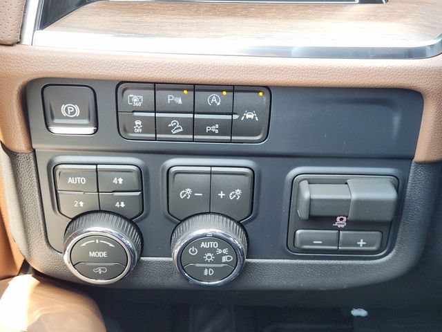 New 2026 Chevrolet Tahoe High Country AWD/4WD image 24