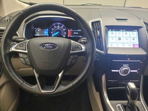 Used 2018 Ford Edge Titanium w/ Cold Weather Package AWD/4WD image 22