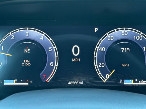 Used 2024 Jeep Grand Cherokee L Laredo image 27