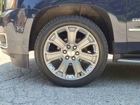Used 2018 GMC Yukon XL Denali w/ Open Road Package AWD/4WD image 39