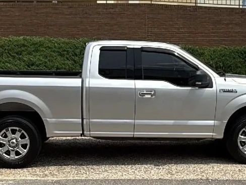 Used 2018 Ford F150 XLT w/ Equipment Group 302A Luxury AWD/4WD image 5