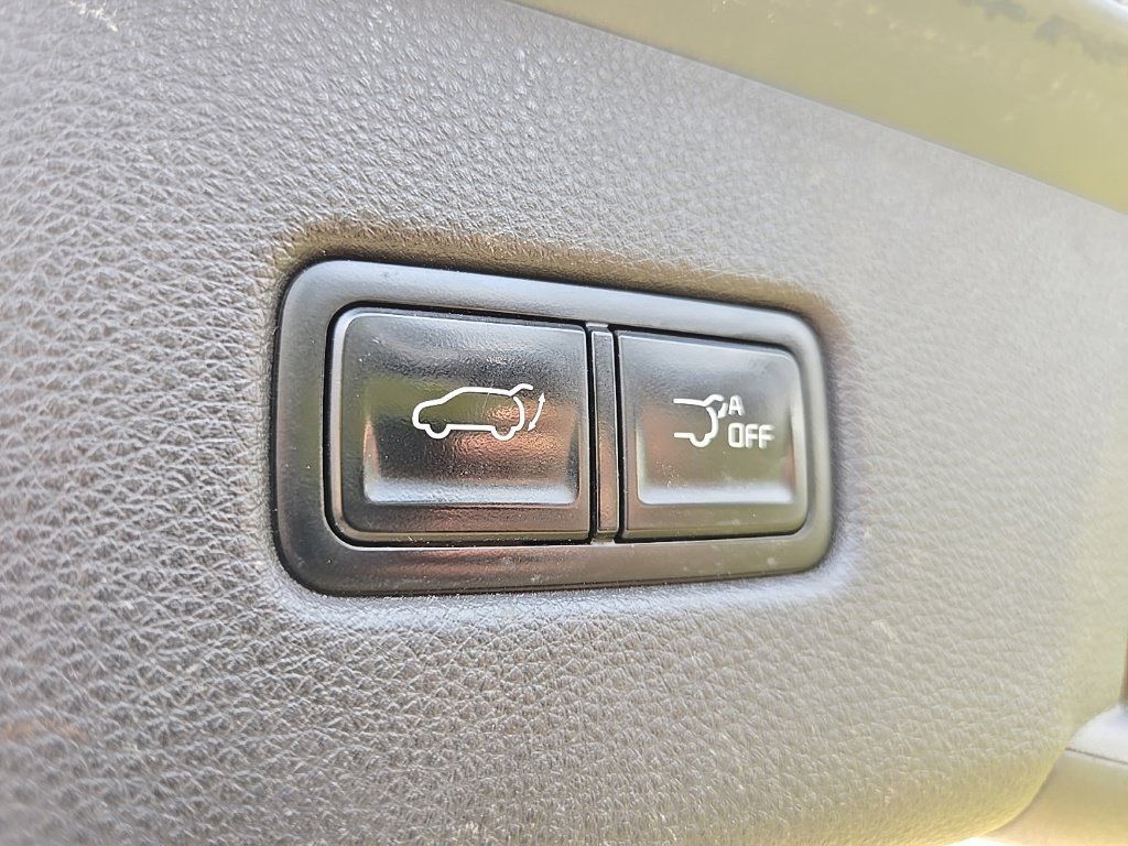 Certified 2022 Kia Carnival SX Prestige FWD image 34