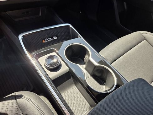 New 2026 Chevrolet Equinox LT w/ Convenience Package II image 28