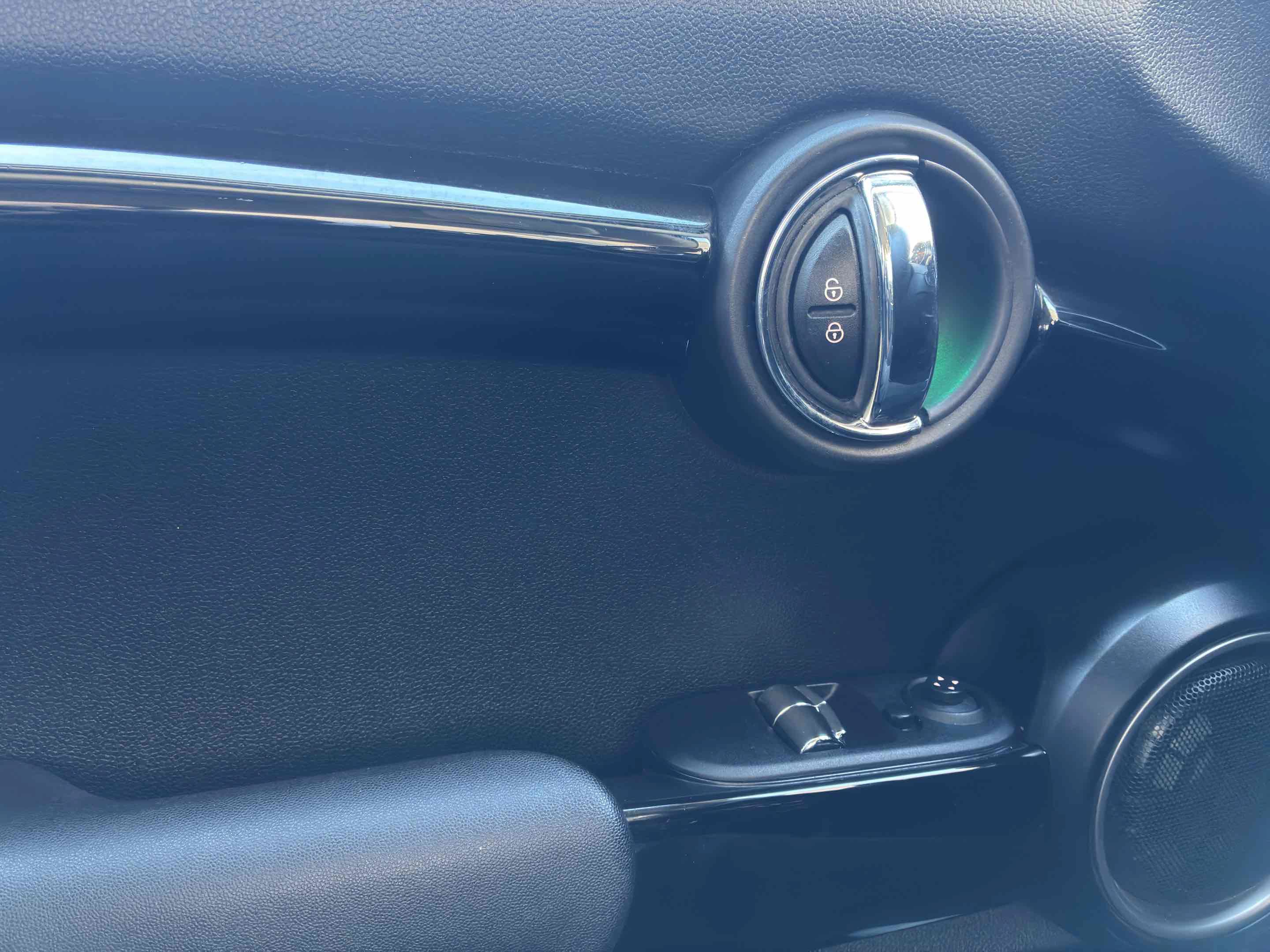 Used 2015 MINI Cooper S FWD image 28