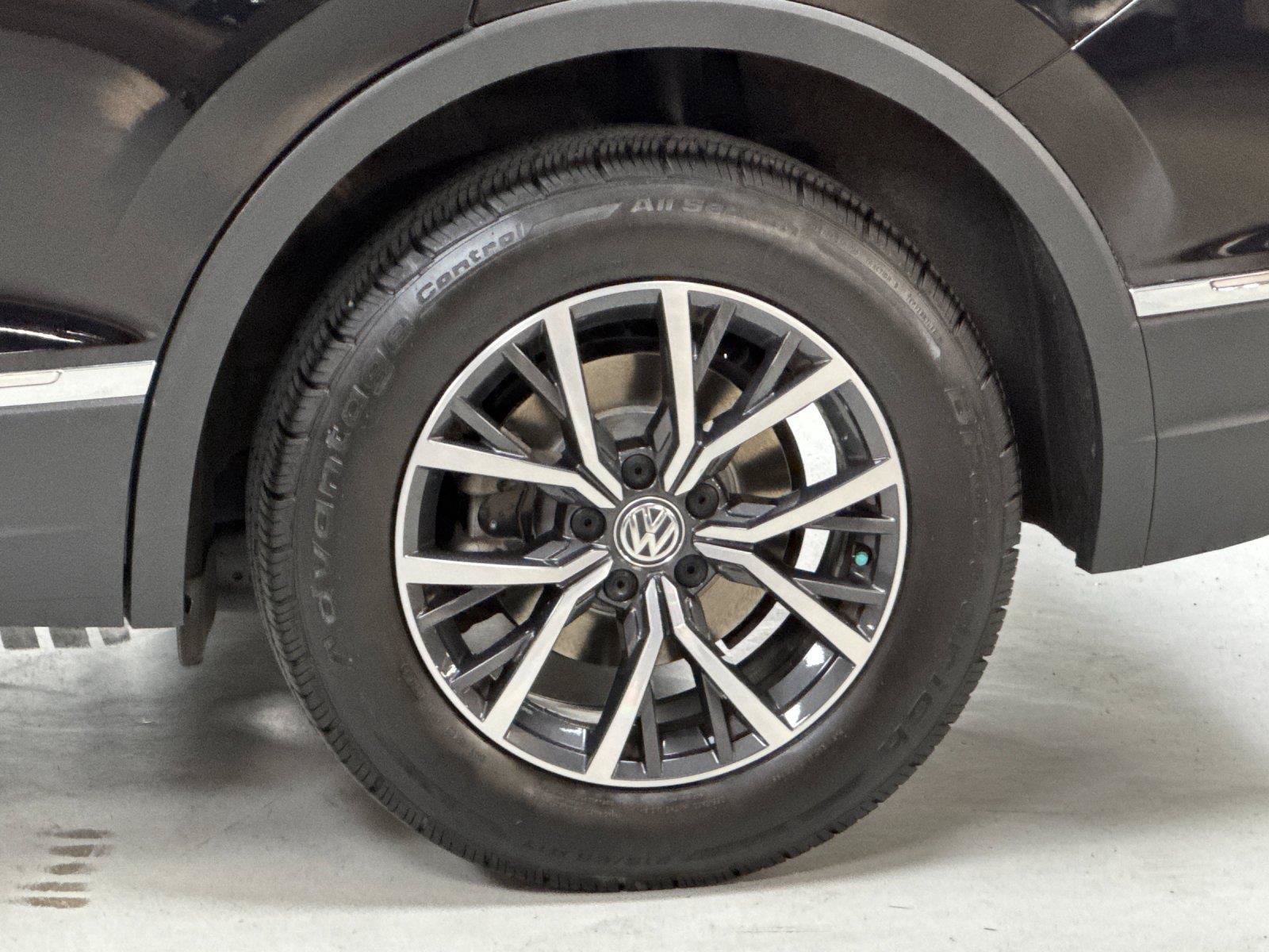 Used 2020 Volkswagen Tiguan SE AWD/4WD image 24