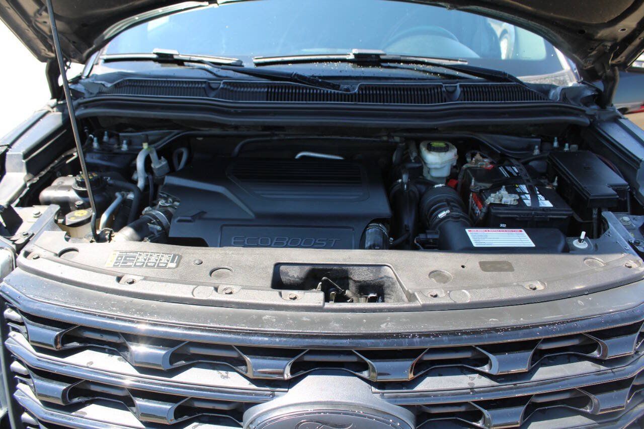 Used 2016 Ford Explorer Sport w/ Equipment Group 401A AWD/4WD image 23