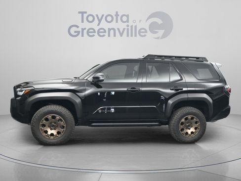 Used 2025 Toyota 4Runner Trailhunter AWD/4WD image 5