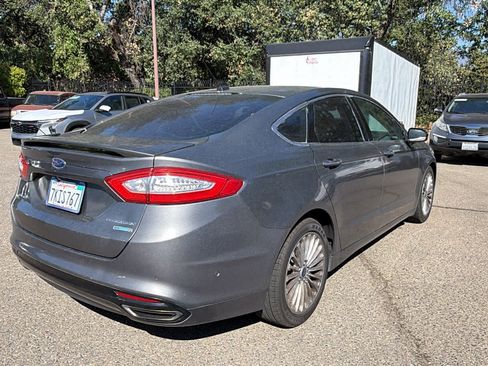 Used 2014 Ford Fusion Titanium FWD image 5