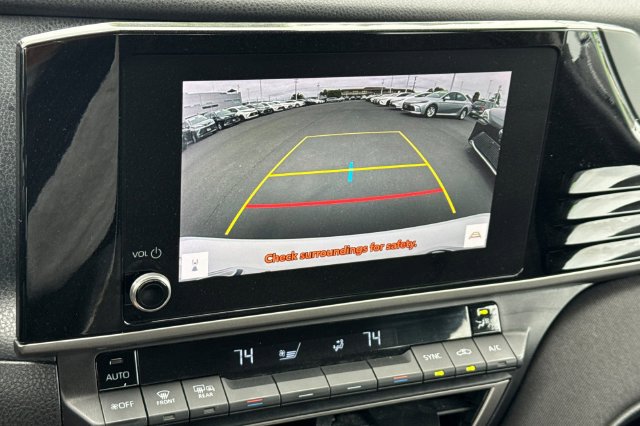 Used 2025 Toyota Camry LE FWD image 21