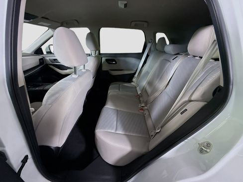 Used 2023 Nissan Rogue SV FWD image 25