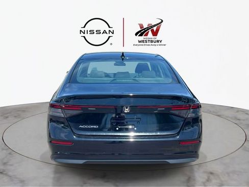 Used 2023 Honda Accord EX image 7