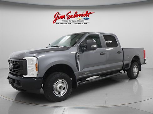 Used 2024 Ford F350 XL image 1