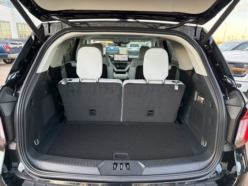 New 2026 Ford Explorer Platinum w/ LUX Leather Package image 12