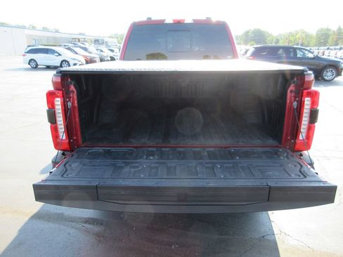 Used 2024 Ford F250 Lariat w/ Lariat Ultimate Package AWD/4WD image 9