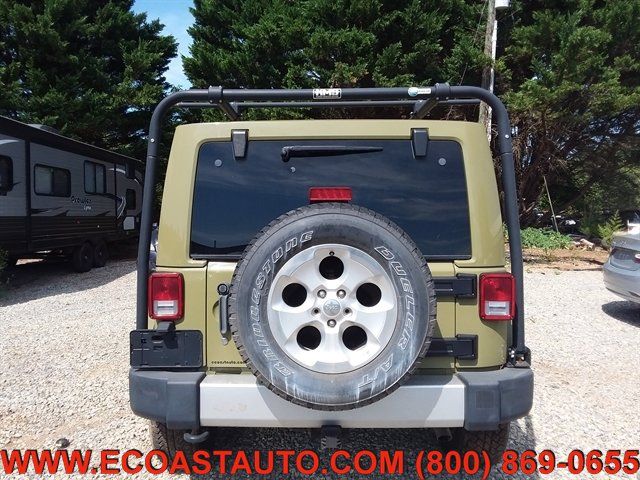 Used 2013 Jeep Wrangler Unlimited Sahara w/ Dual Top Group AWD/4WD image 8