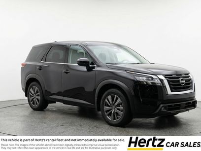 Used 2025 Nissan Pathfinder SV