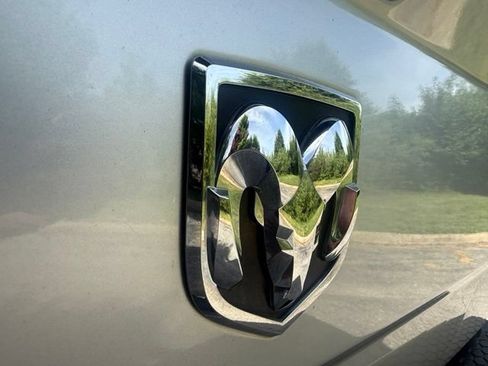 Used 2011 RAM 2500 SLT w/ Protection Group AWD/4WD image 6