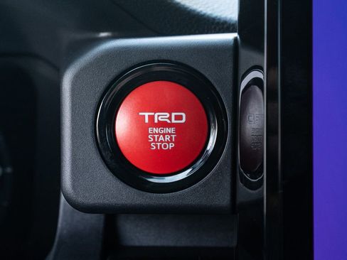 New 2025 Toyota Tacoma TRD Off-Road w/ TRD Off Road Premium Package image 33