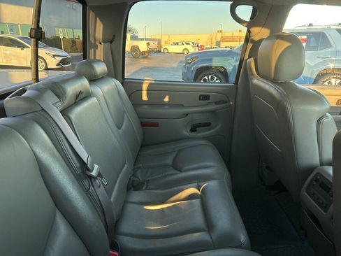 Used 2005 Chevrolet Silverado 1500 LT w/ Light Duty Power Package image 4