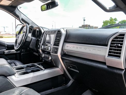 Used 2020 Ford F250 Platinum image 15