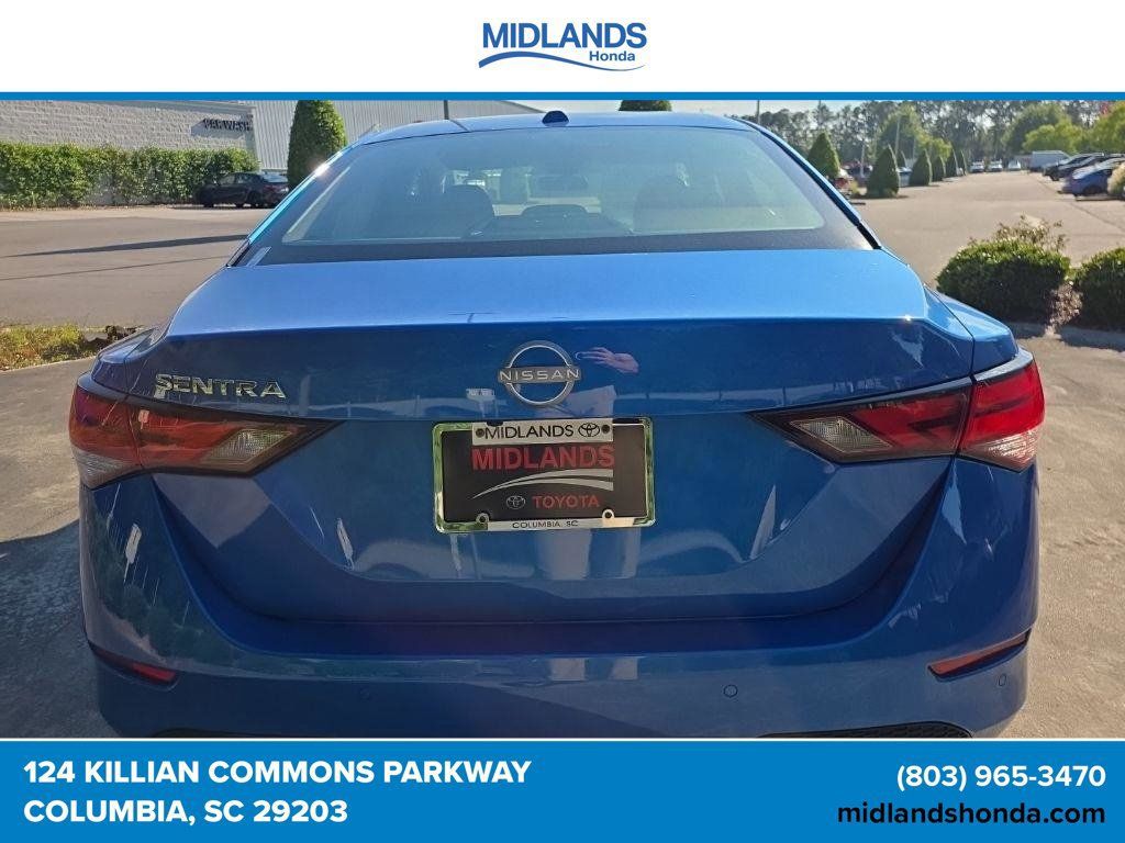 Used 2025 Nissan Sentra SV FWD image 10