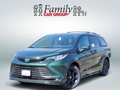 New 2025 Toyota Sienna XLE Woodland Edition