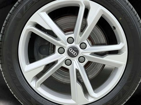 Used 2022 Audi Q3 2.0T Premium Plus w/ Premium Plus Package AWD/4WD image 37