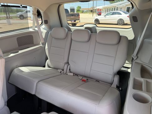 Used 2008 Dodge Grand Caravan SXT FWD image 14