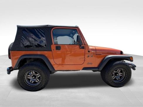 Used 2002 Jeep Wrangler X AWD/4WD image 6