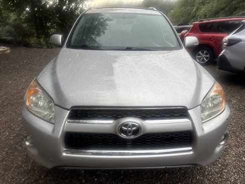 Used 2011 Toyota RAV4 Limited w/ Limited Extra Value Pkg AWD/4WD image 4