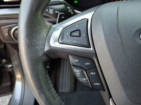Used 2016 Ford Fusion Titanium AWD/4WD image 23