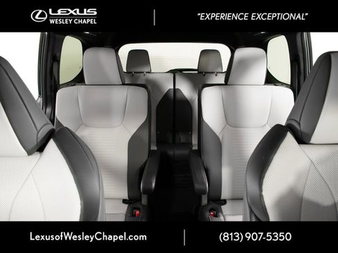 New 2026 Lexus TX 500h AWD image 9