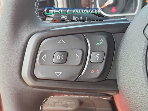 Used 2025 Jeep Wrangler Unlimited Sport AWD/4WD image 25