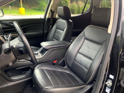 Used 2023 GMC Acadia Denali FWD image 23