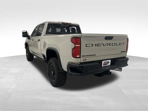 New 2026 Chevrolet Silverado 2500 ZR2 w/ LPO, Dark Essentials Package AWD/4WD image 15