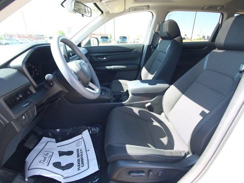 Used 2025 Honda CR-V EX image 6