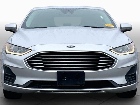 Used 2019 Ford Fusion SE FWD image 4