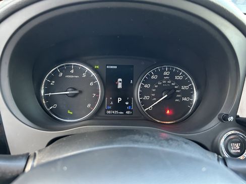 Used 2020 Mitsubishi Outlander LE image 23