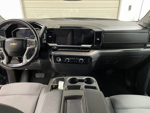 Used 2023 Chevrolet Silverado 1500 LT AWD/4WD image 13